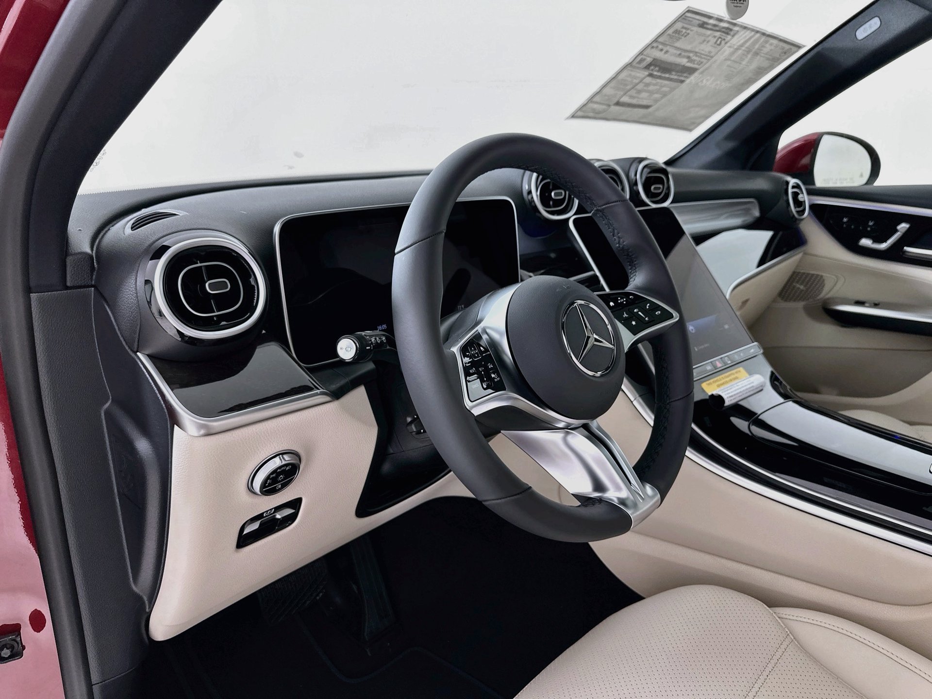 New 2027 Mercedes-Benz GLC 300 image 10