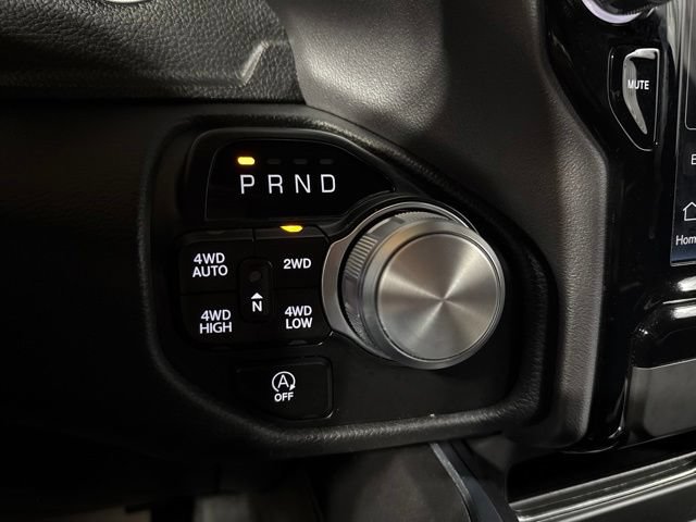 Used 2023 RAM 1500 Laramie AWD/4WD image 18