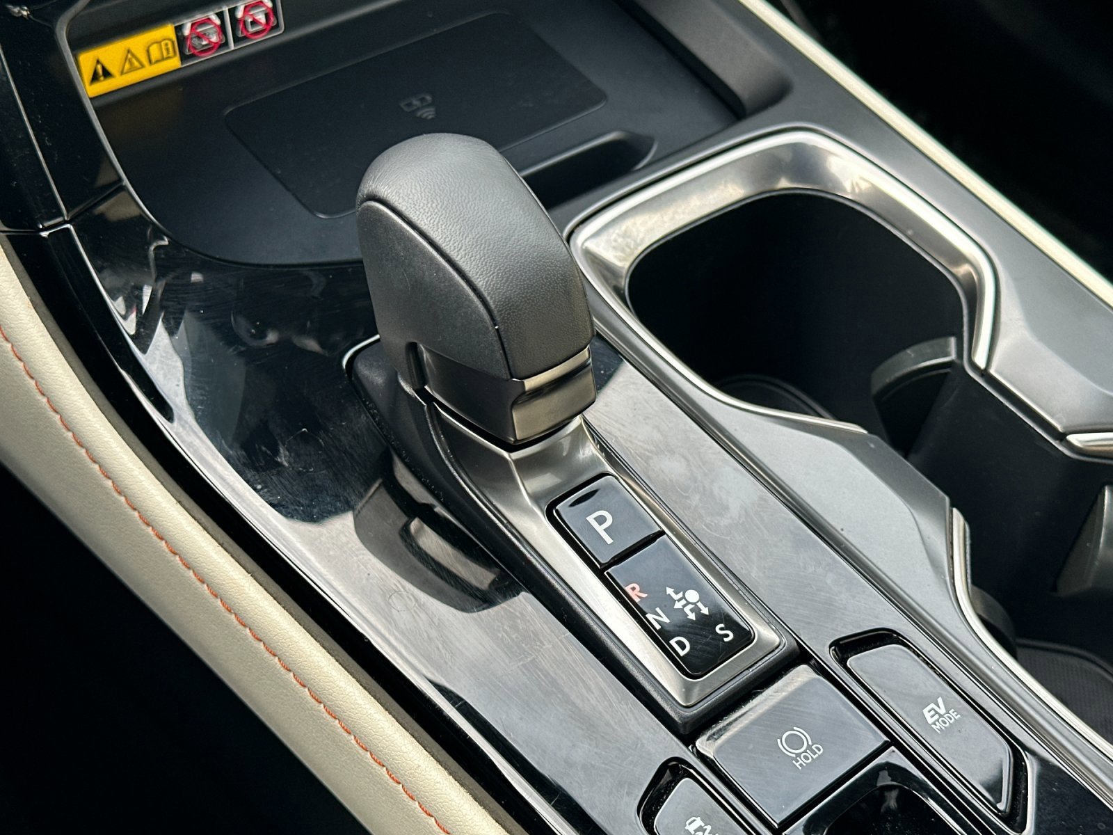 Used 2024 Lexus NX 350h AWD w/ Premium Package image 23