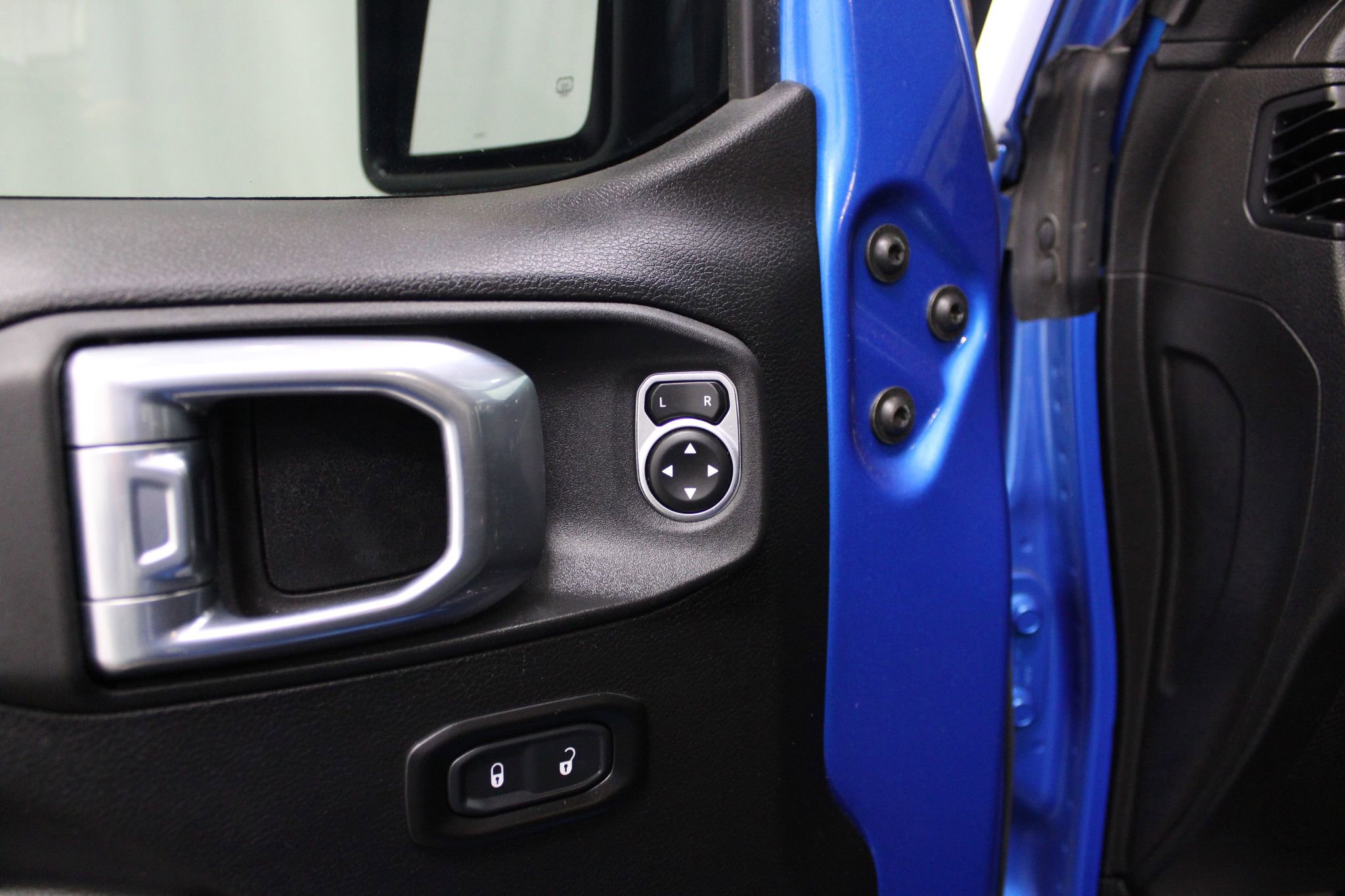 Used 2021 Jeep Wrangler Unlimited Sport image 13