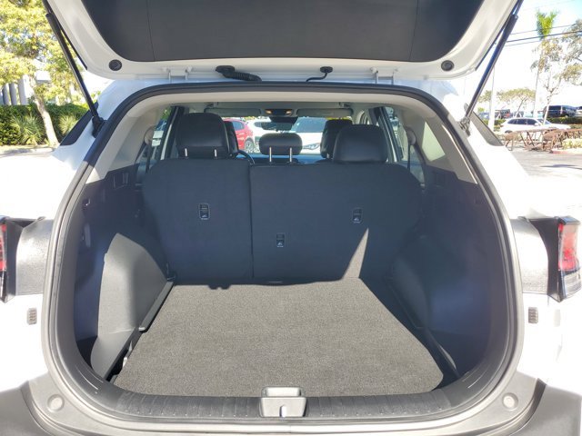 Used 2024 Kia Sportage EX image 12