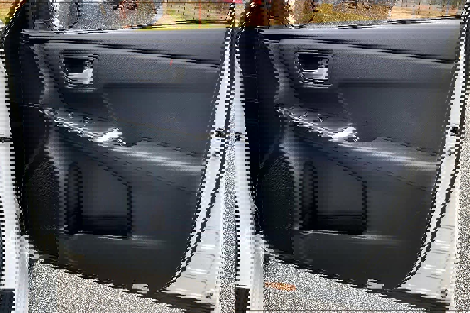 Used 2017 Toyota Camry SE image 21