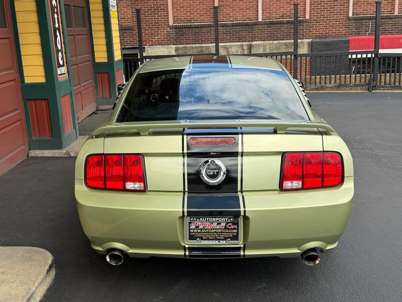 Used 2006 Ford Mustang GT Premium RWD image 6
