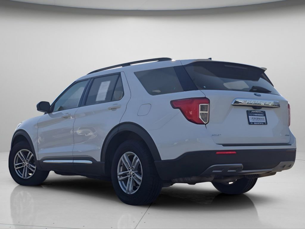 Used 2022 Ford Explorer XLT w/ Equipment Group 202A image 23