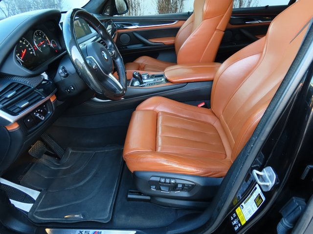 Used 2016 BMW X5 M image 40