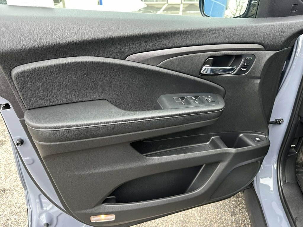 Certified 2023 Honda Ridgeline RTL-E image 14