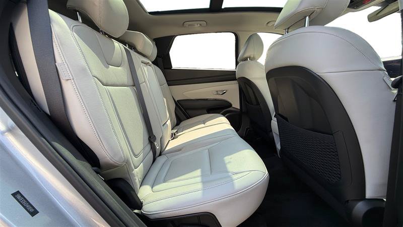Used 2025 Hyundai Tucson Limited FWD image 18