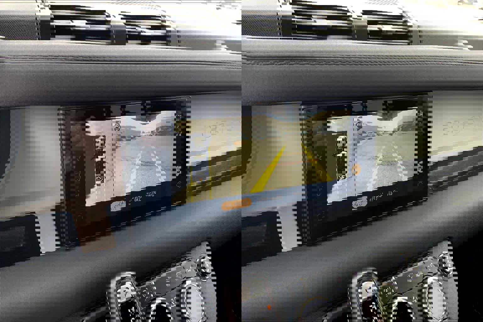 Used 2023 Land Rover Defender 110 X-Dynamic SE image 26