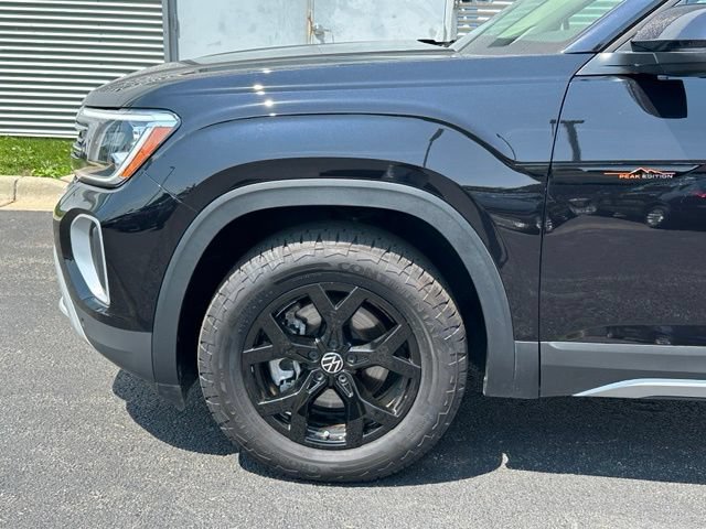 Certified 2026 Volkswagen Atlas Peak Edition AWD/4WD image 7