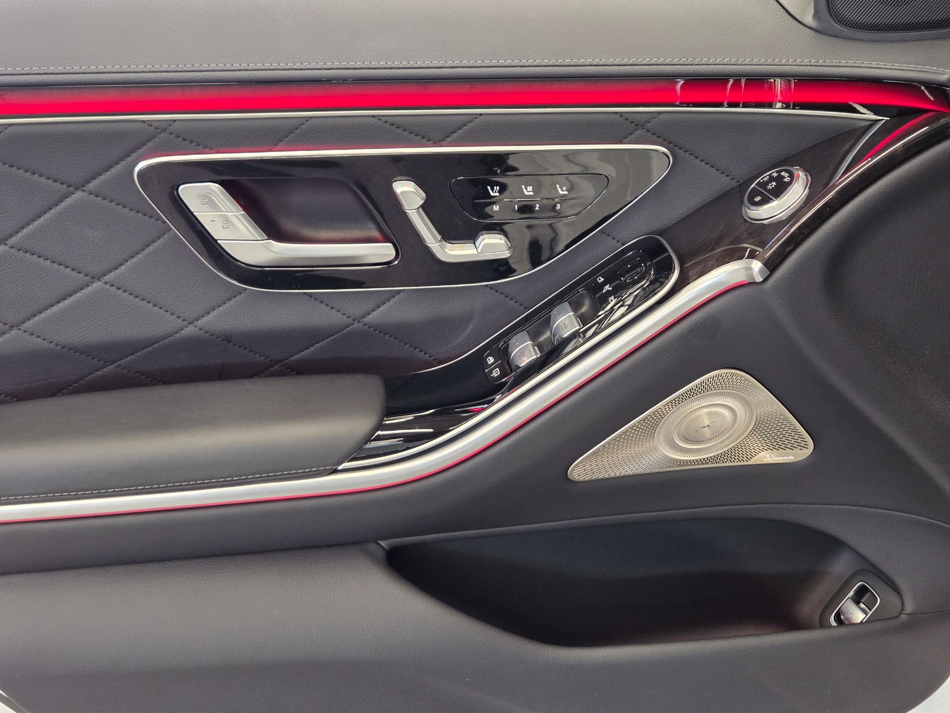 Used 2024 Mercedes-Benz S 580 4MATIC Sedan image 14