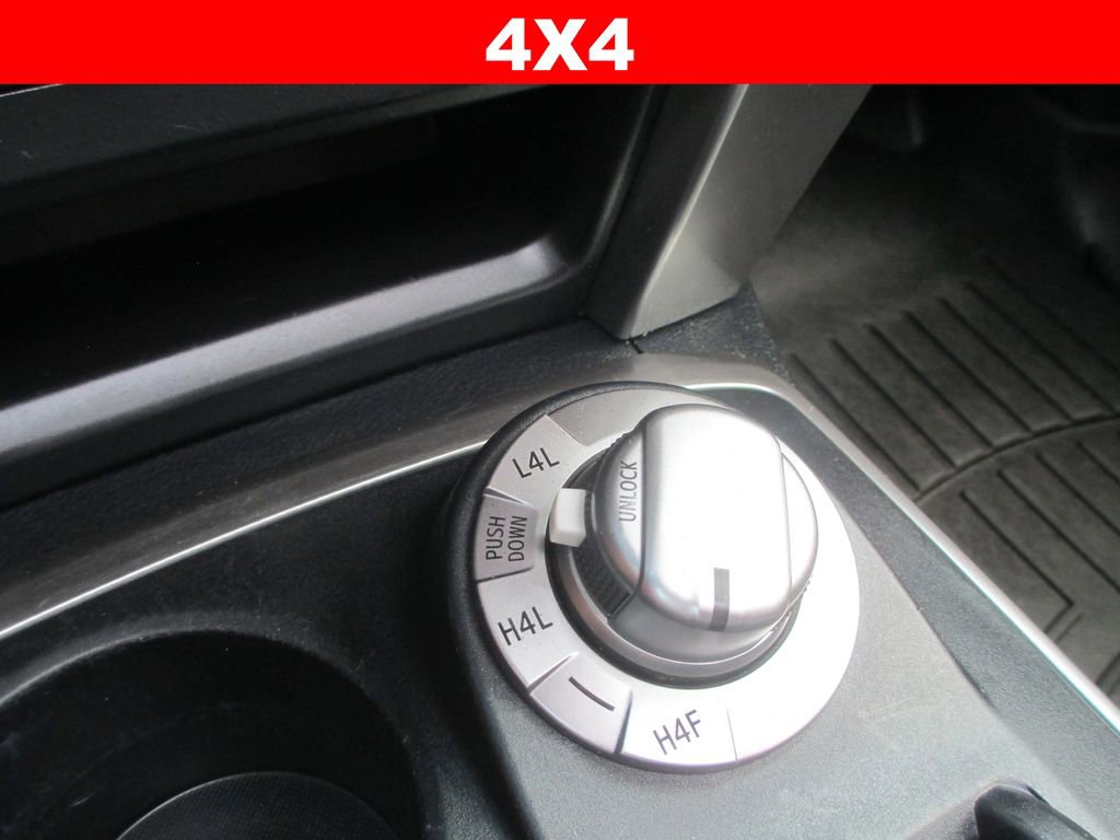 Used 2016 Toyota 4Runner Limited image 19