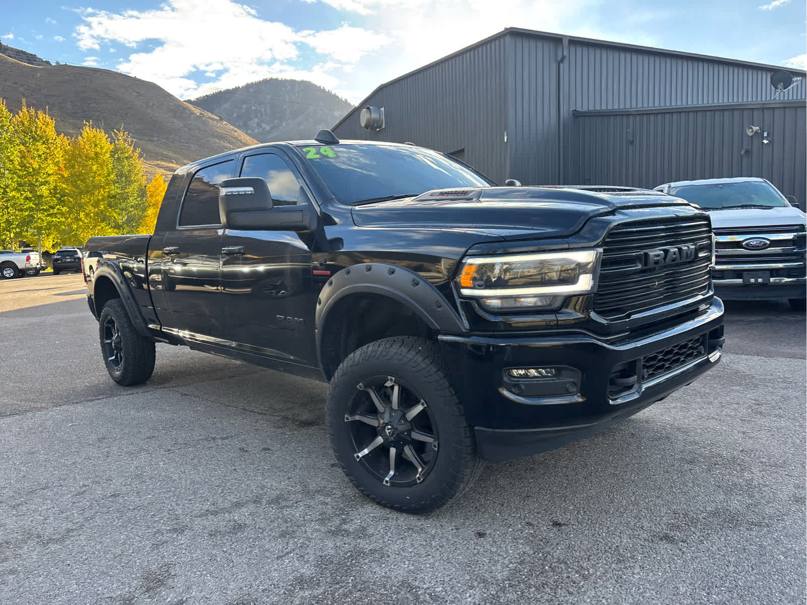 Used 2024 RAM 3500 Laramie w/ Night Edition image 17