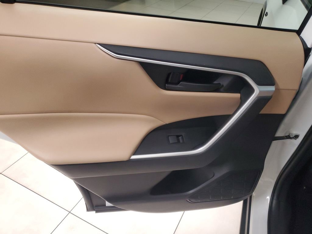 Used 2024 Toyota RAV4 LE image 13