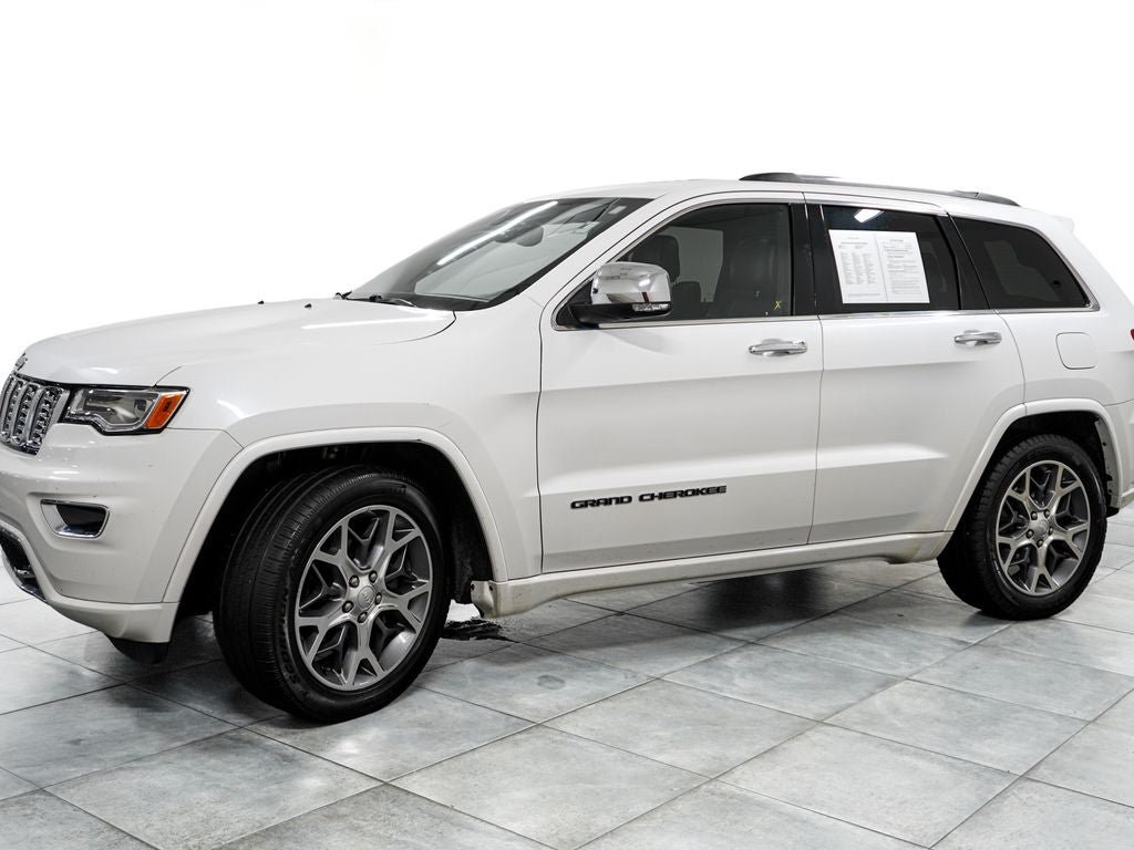 Used 2020 Jeep Grand Cherokee Overland AWD/4WD image 4