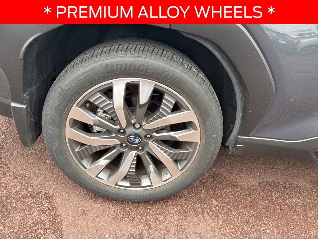 Used 2025 Subaru Forester Touring AWD/4WD image 3