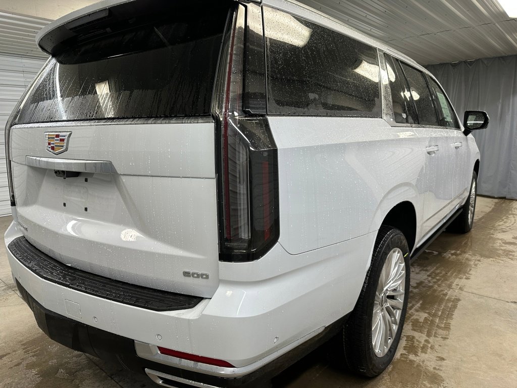 New 2026 Cadillac Escalade ESV Luxury w/ Touring Package image 27