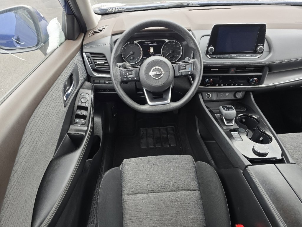 Used 2023 Nissan Rogue SV image 19