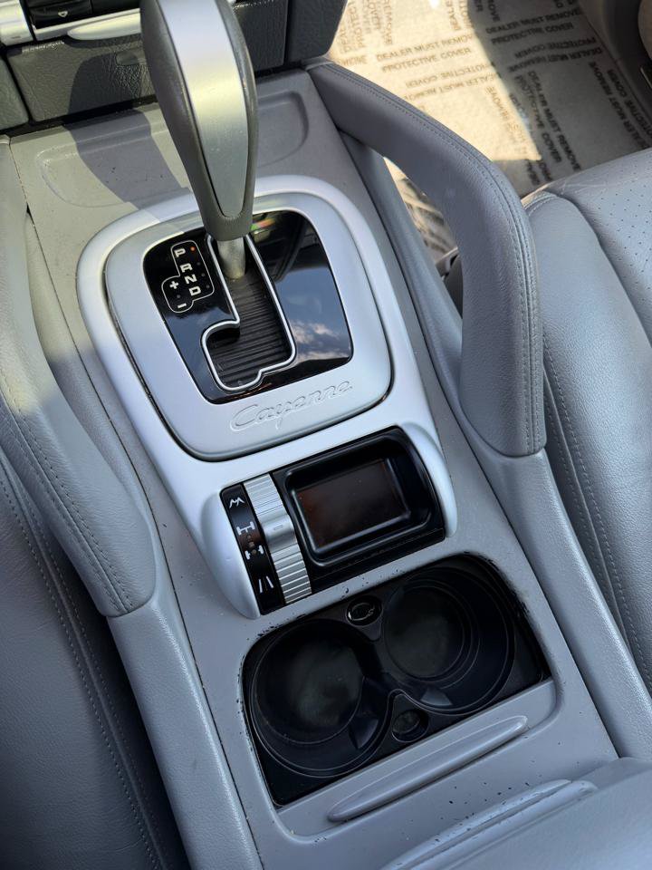 Used 2004 Porsche Cayenne S AWD/4WD image 29