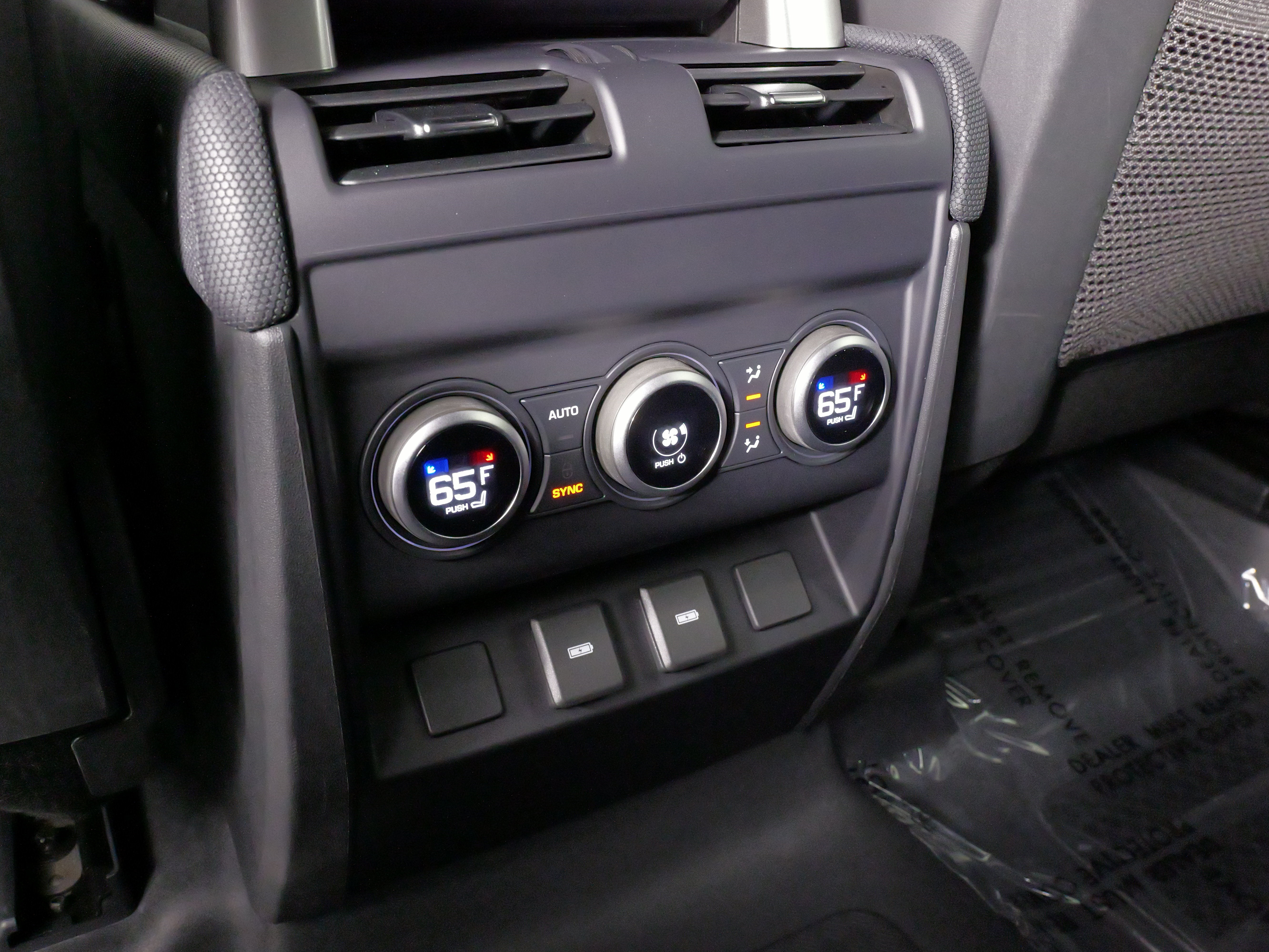 Used 2024 Land Rover Defender 130 Outbound AWD/4WD image 39