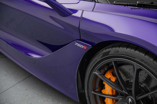 Used 2025 McLaren 750S Spider RWD image 4