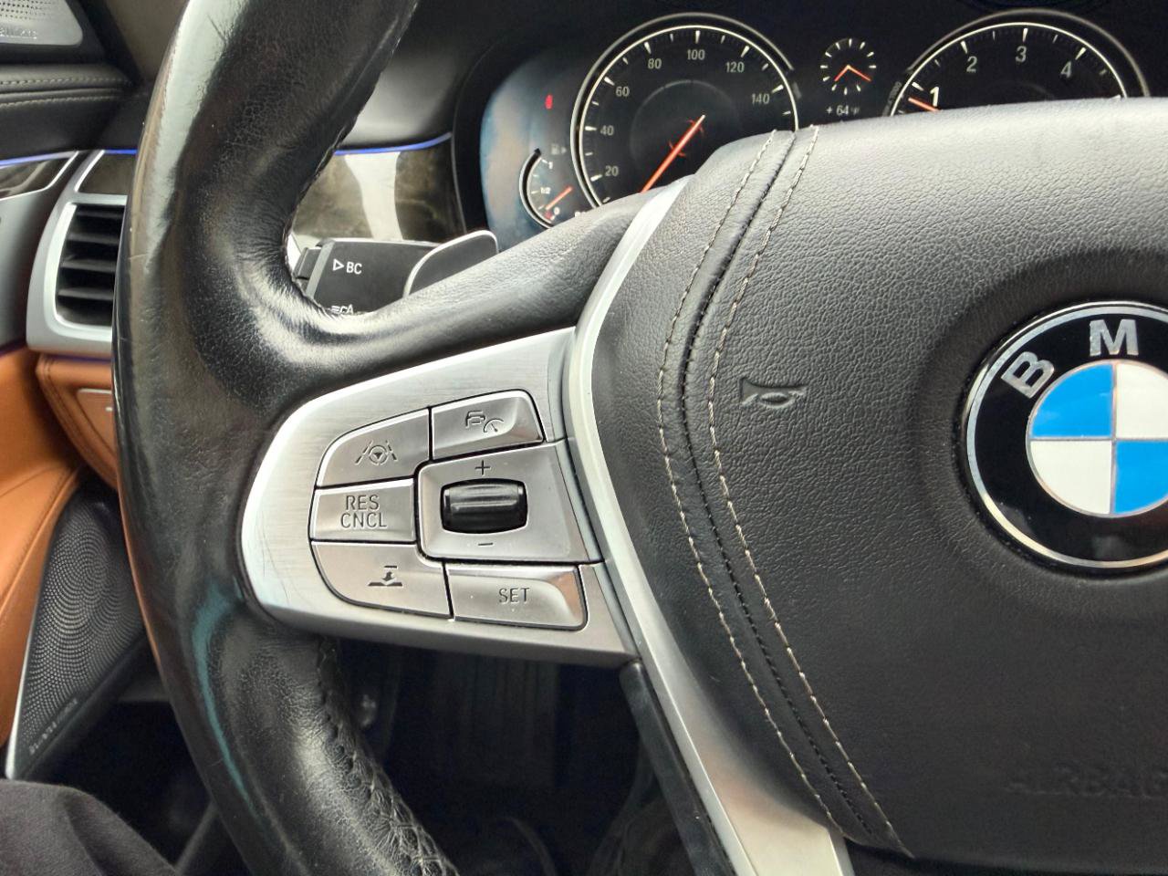Used 2018 BMW 750i xDrive AWD/4WD image 34