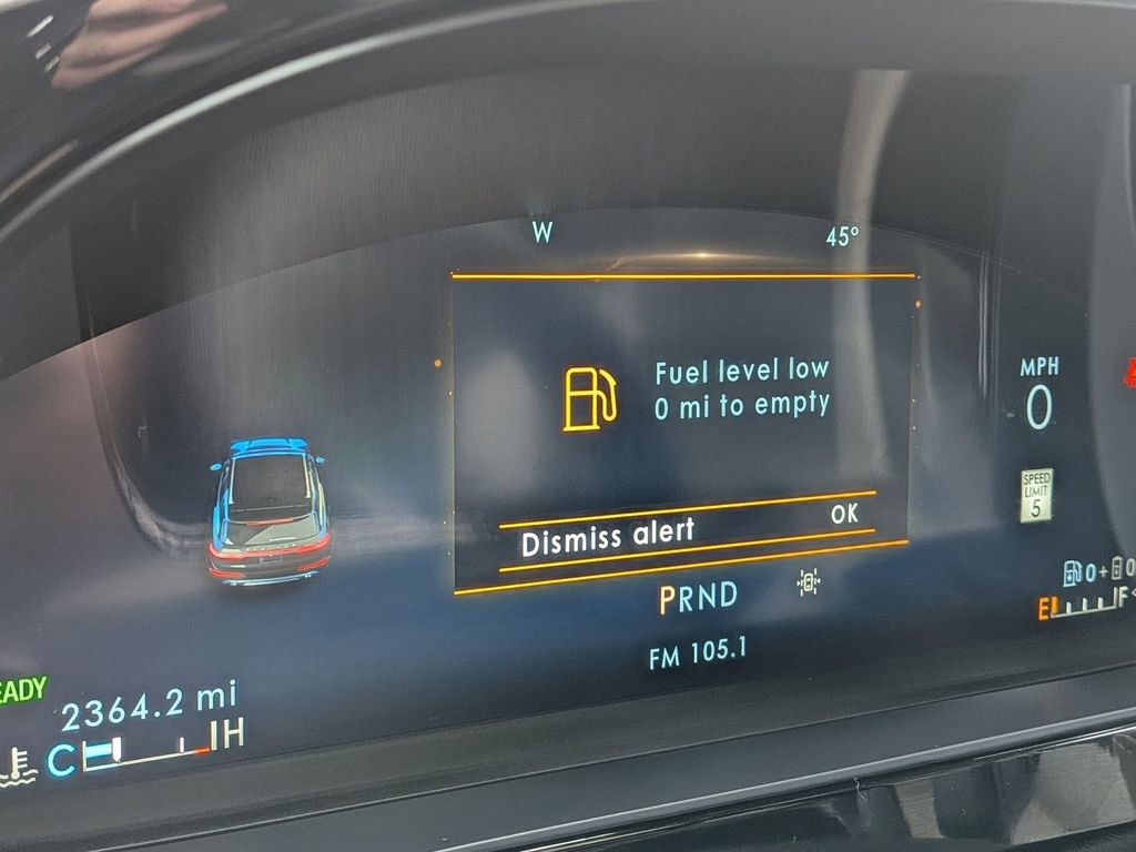 Used 2025 Lincoln Corsair Grand Touring w/ Towing Package image 13