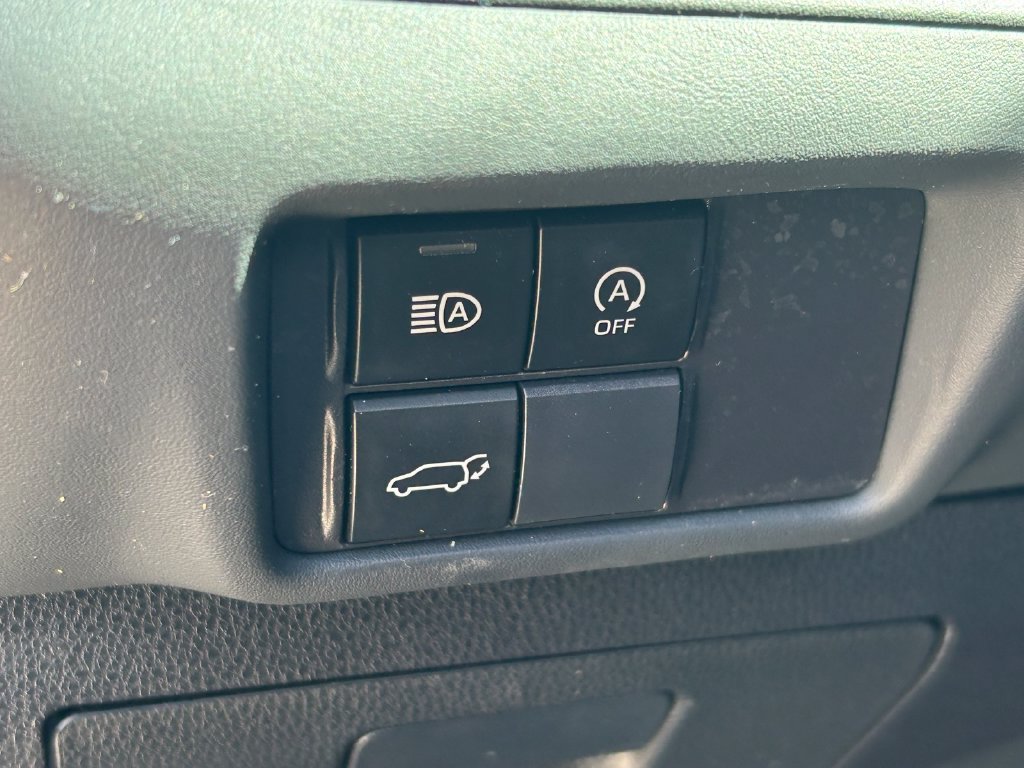 Used 2023 Toyota Highlander XSE FWD image 28