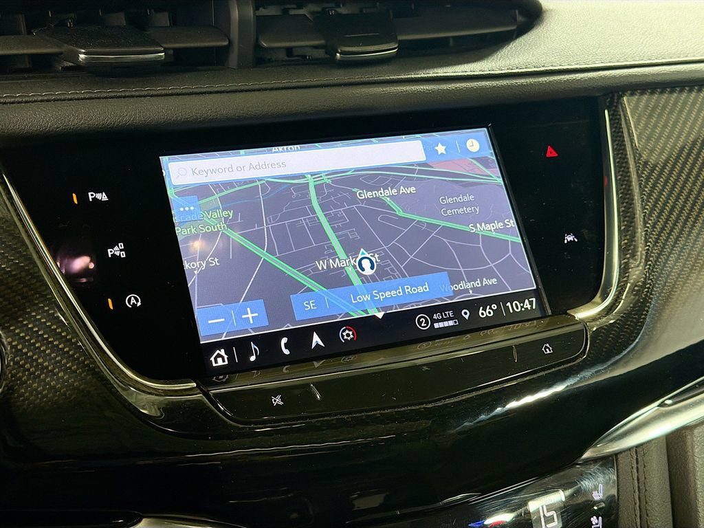 Certified 2024 Cadillac XT6 Sport w/ Technology Package AWD/4WD image 15