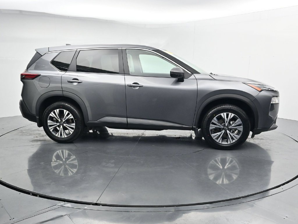 Used 2023 Nissan Rogue SV AWD/4WD image 9