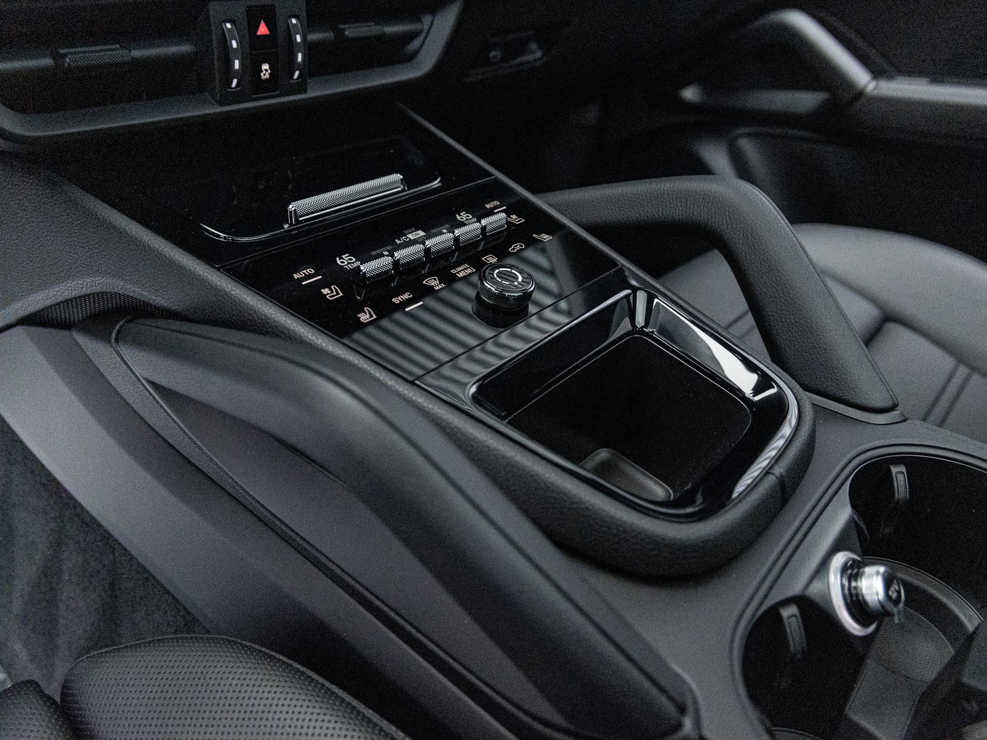 New 2026 Porsche Cayenne E-Hybrid Coupe image 24