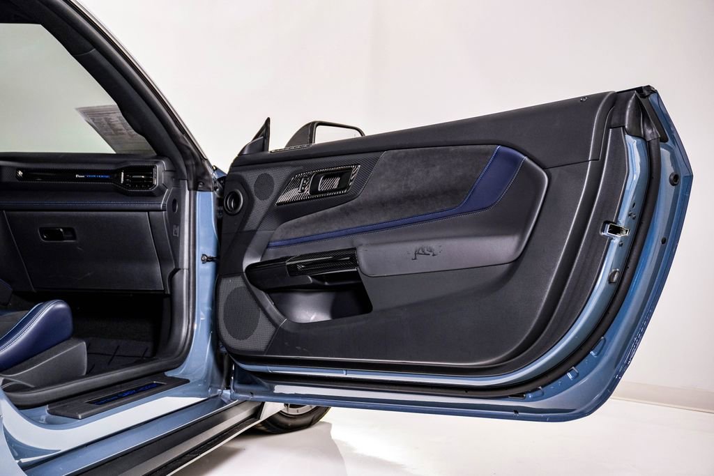 Used 2025 Ford Mustang Dark Horse image 18