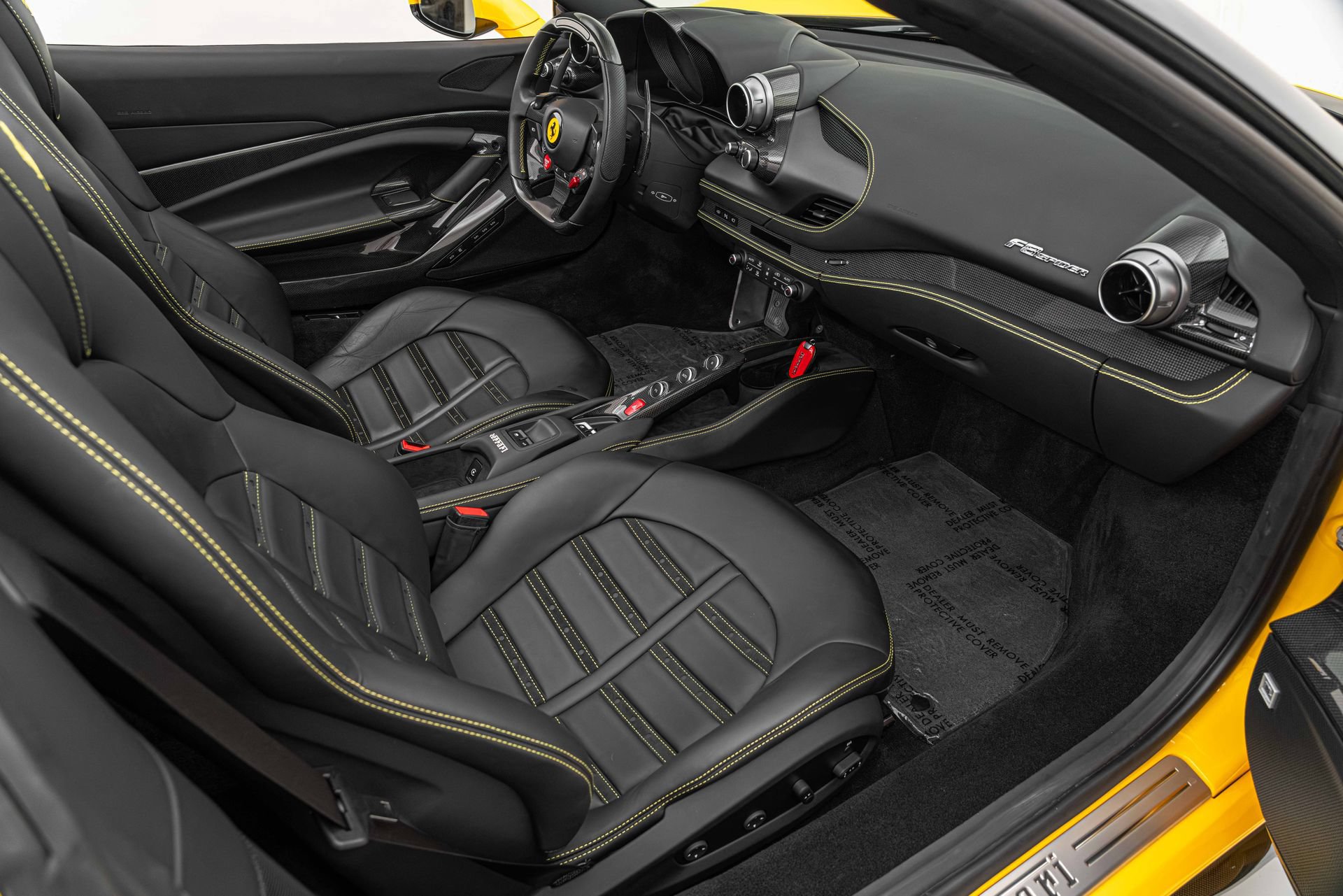 Certified 2022 Ferrari F8 Tributo RWD image 30