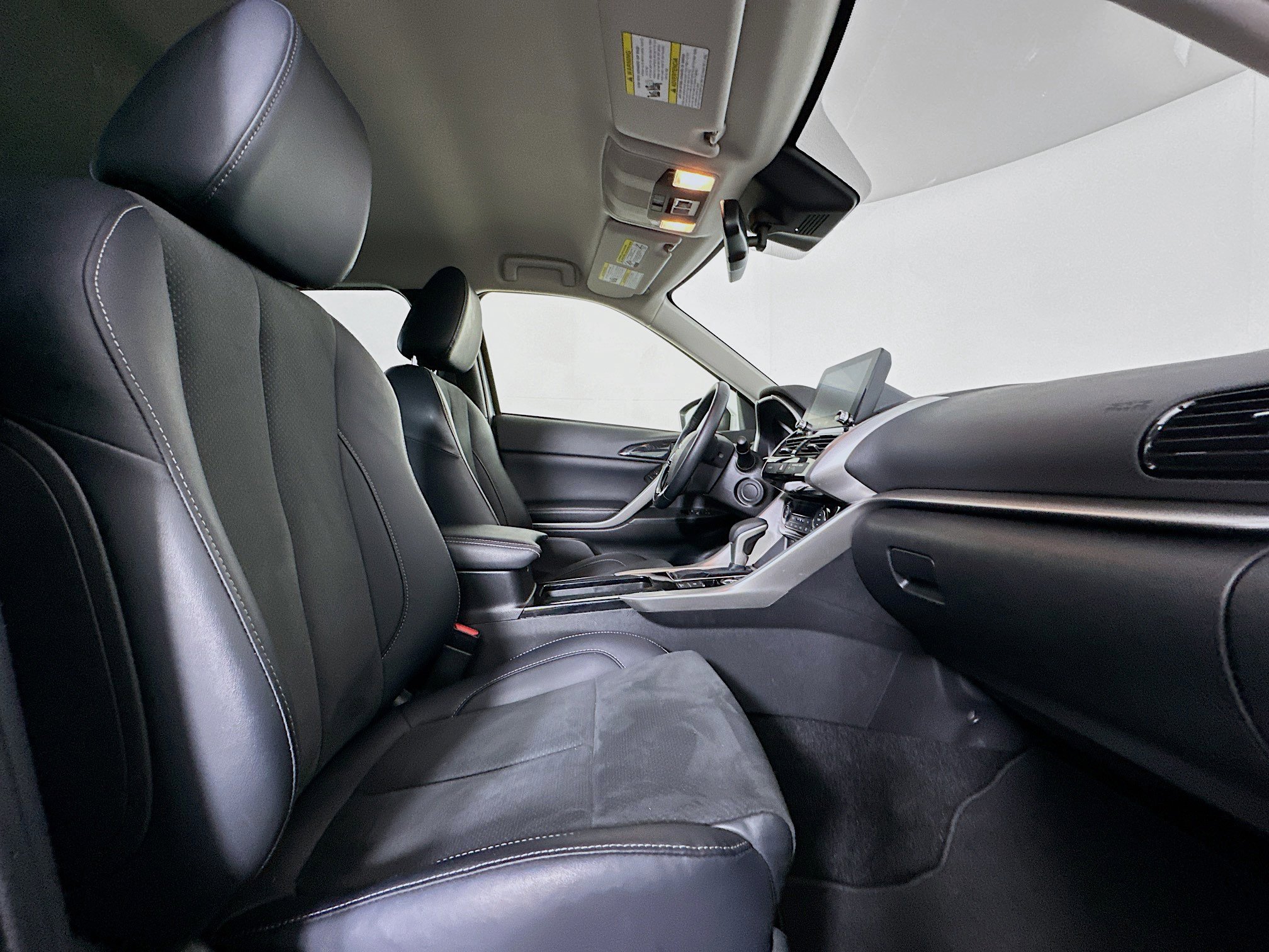Used 2025 Mitsubishi Eclipse Cross SE image 31