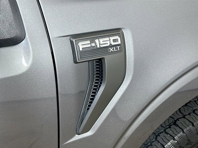 Certified 2022 Ford F150 XLT w/ Equipment Group 302A High image 11