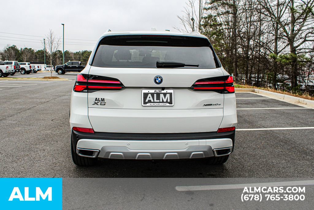 Used 2026 BMW X5 xDrive50e w/ Executive Package image 11