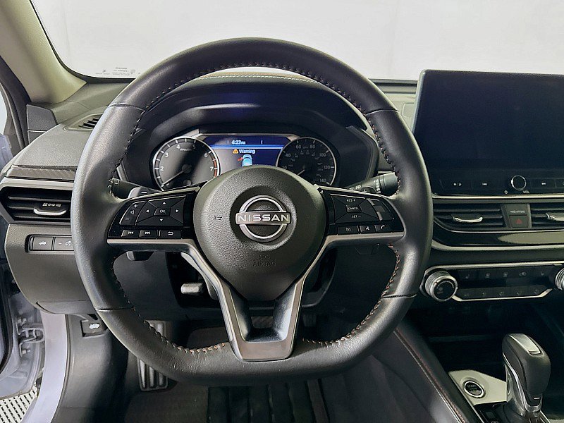 Certified 2024 Nissan Altima 2.5 SR w/ SR Premium Package image 12