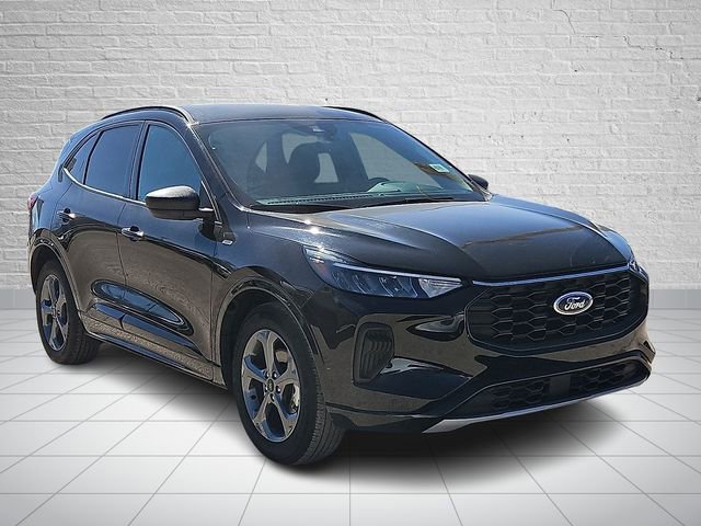 Used 2024 Ford Escape ST-Line w/ Cold Weather Package image 6