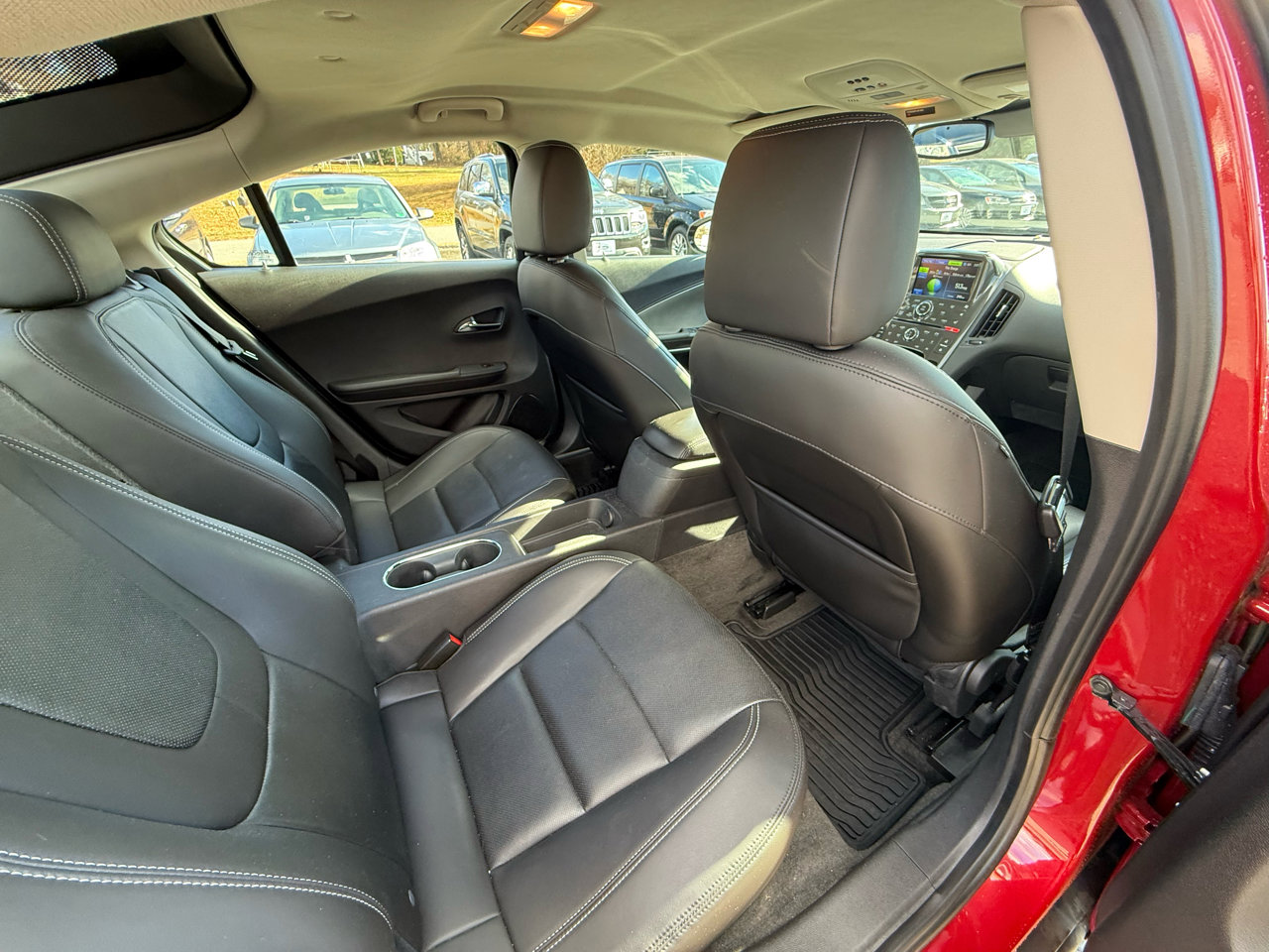 Used 2012 Chevrolet Volt Premium w/ Premium Trim Package image 27