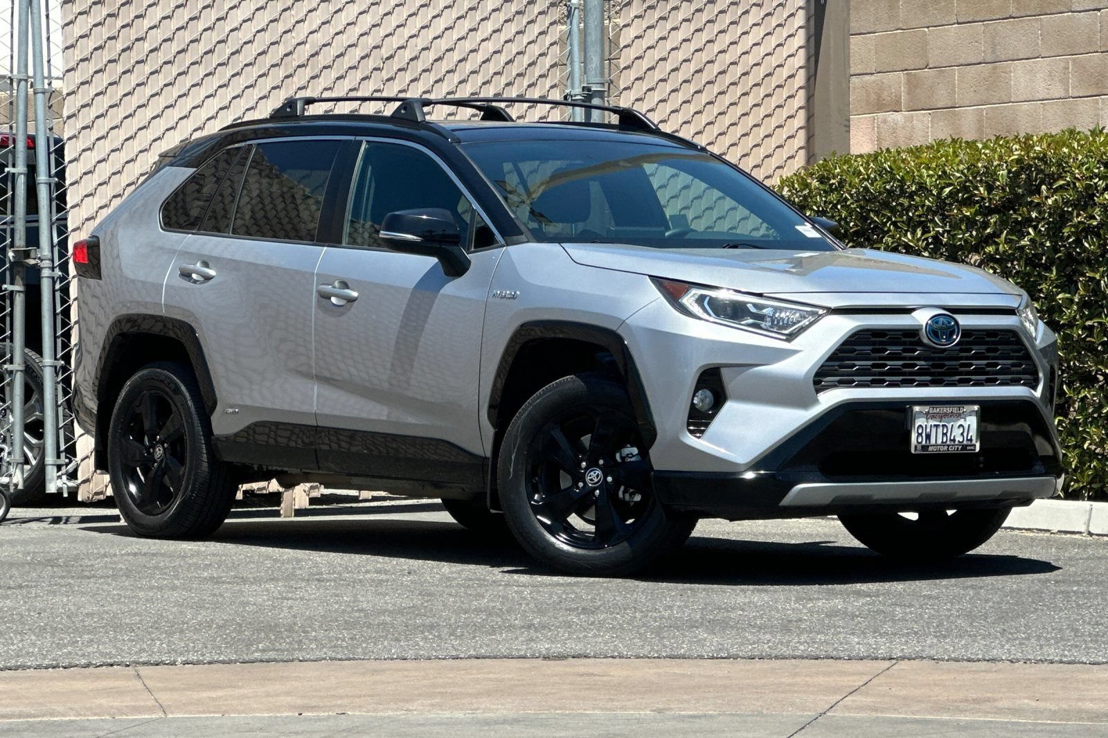 Used 2021 Toyota RAV4 XSE w/ XSE Grade Weather Package AWD/4WD image 2