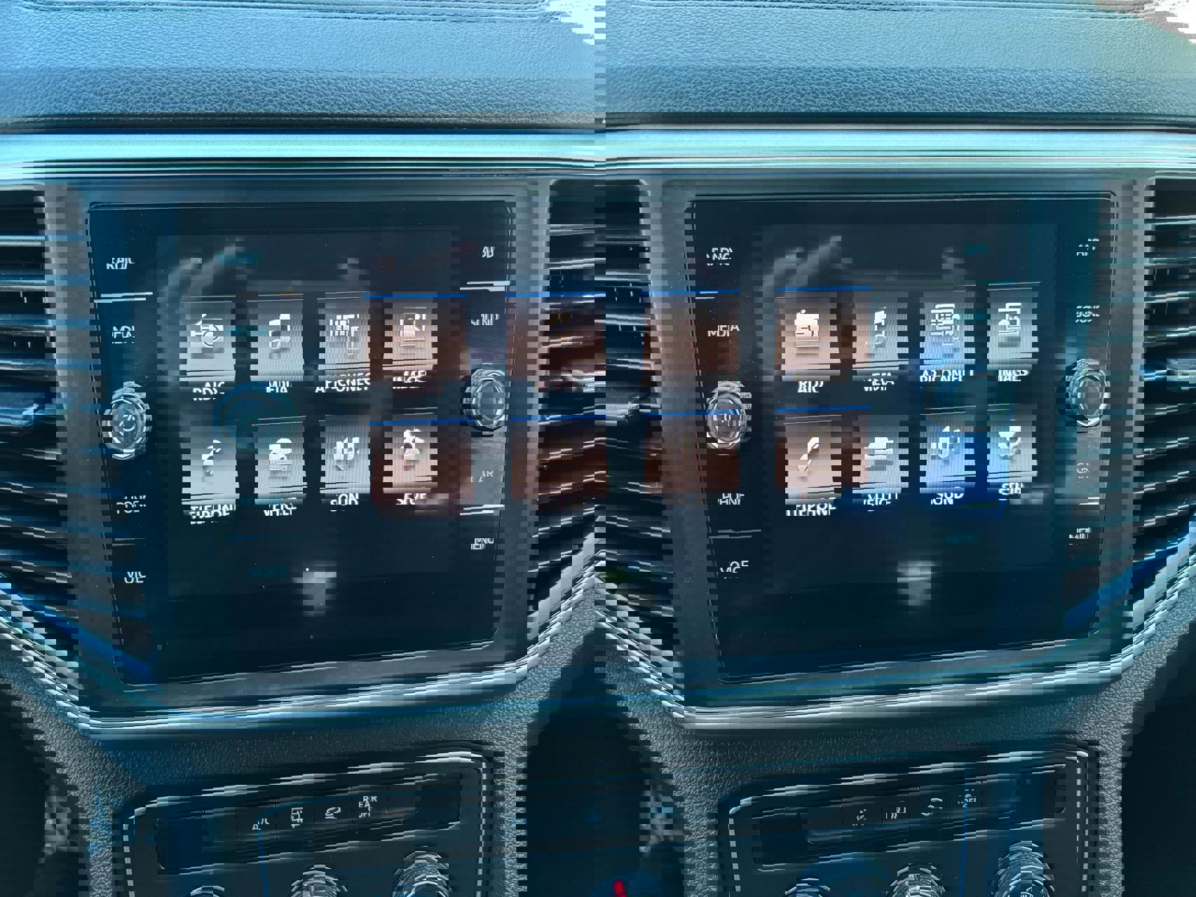 Used 2018 Volkswagen Atlas Launch Edition image 29