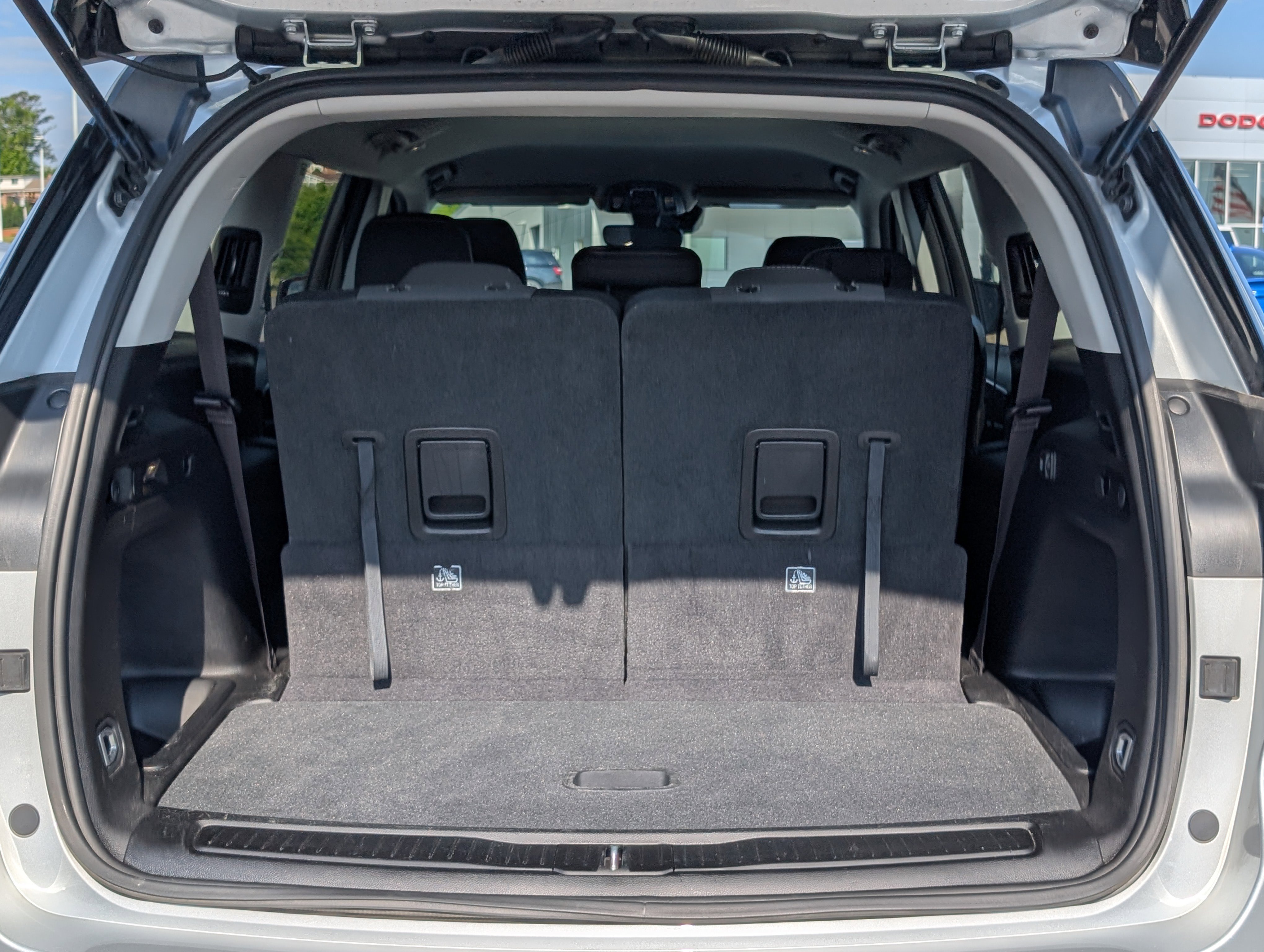 Used 2023 Jeep Grand Cherokee L Laredo RWD image 25