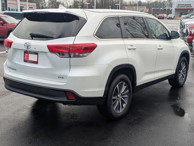 Used 2019 Toyota Highlander XLE image 4