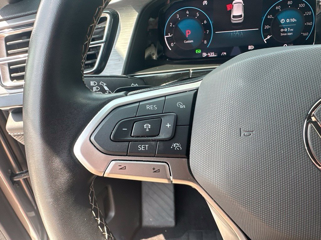 Used 2025 Volkswagen Atlas Cross Sport SE FWD image 20