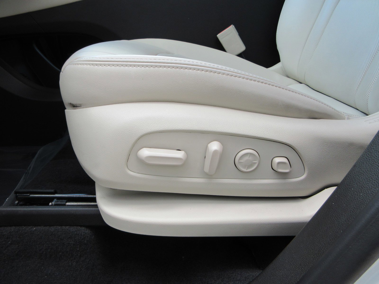 Used 2023 Buick Enclave Premium w/ Experience Buick Package AWD/4WD image 34