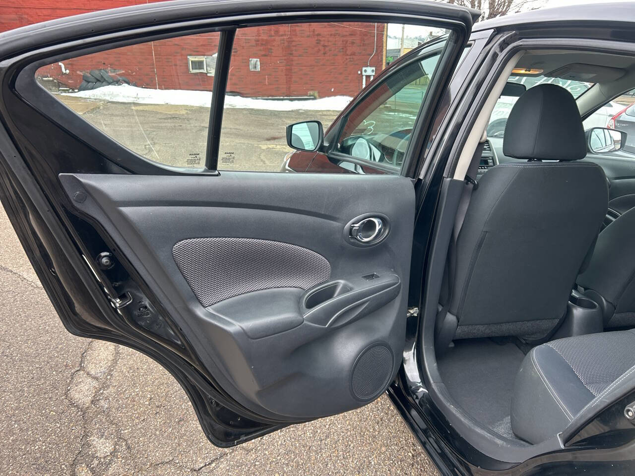 Used 2017 Nissan Versa SV image 17