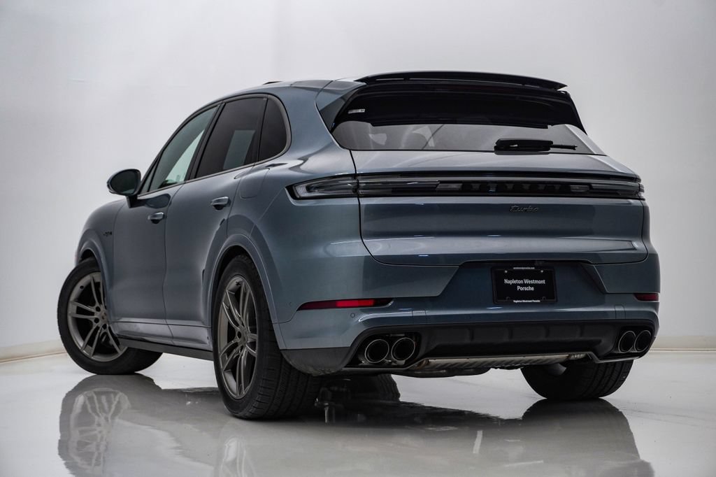 New 2026 Porsche Cayenne Turbo AWD/4WD image 3