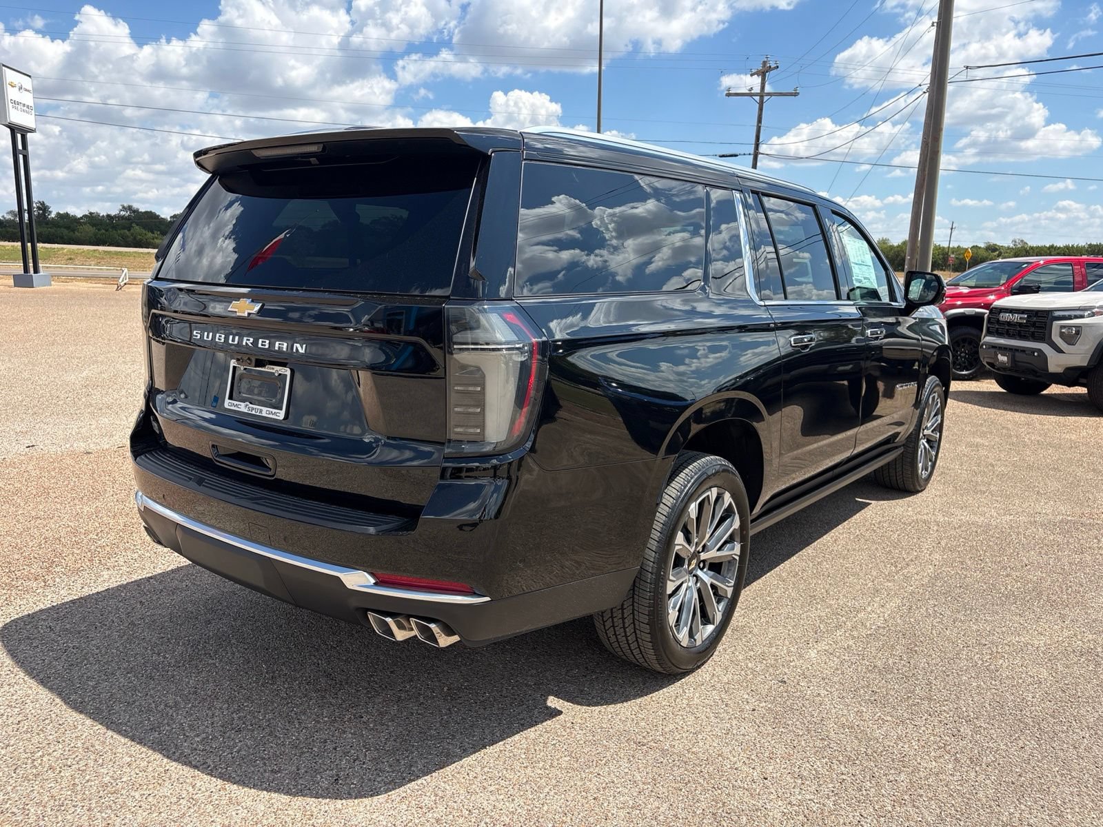New 2026 Chevrolet Suburban High Country AWD/4WD image 6
