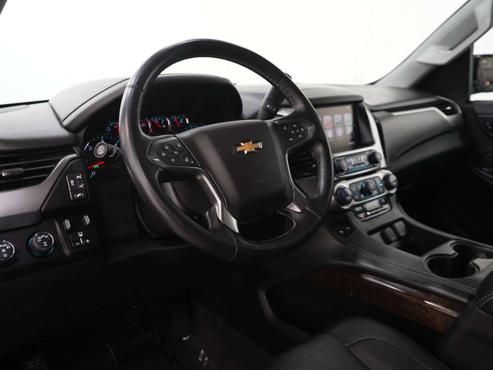Used 2020 Chevrolet Suburban LT AWD/4WD image 30