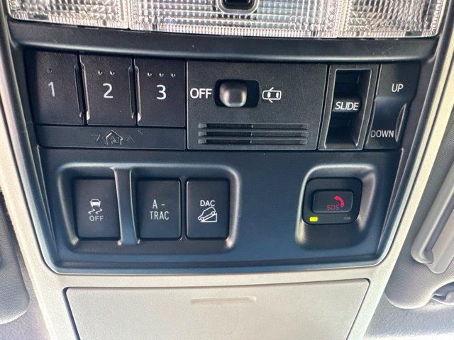 Used 2024 Toyota 4Runner SR5 Premium w/ Moonroof Package AWD/4WD image 34