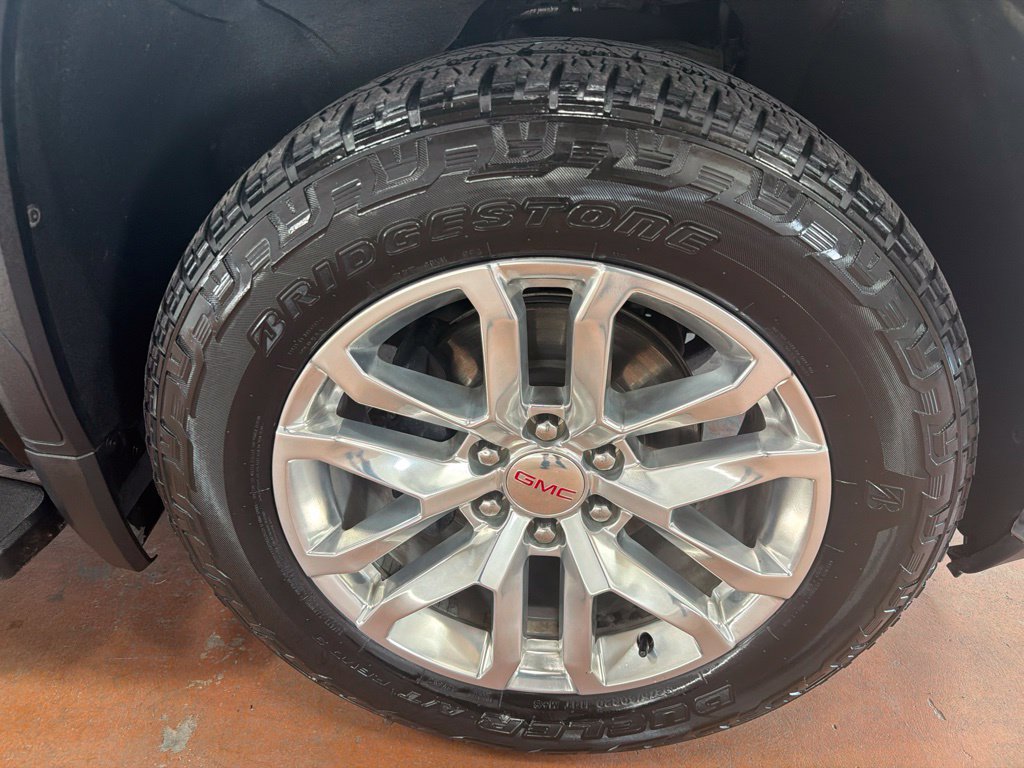 Used 2019 GMC Sierra 1500 SLT w/ SLT Premium Plus Package AWD/4WD image 10